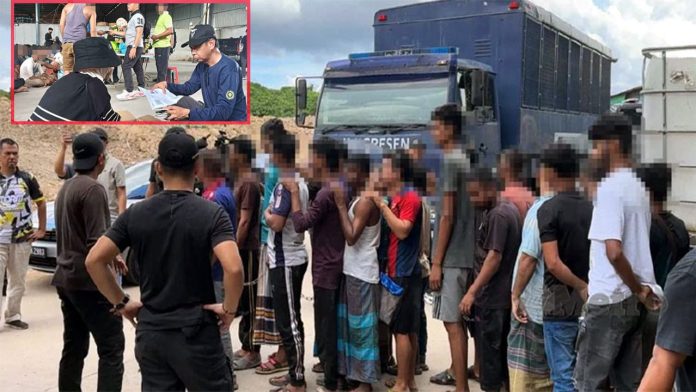 বাংলাদেশিসহ ৪২০ প্রবাসী আটক মালয়েশিয়ায়