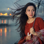 বৃষ্টির দিনে পোশাক কেমন হওয়া উচিত?