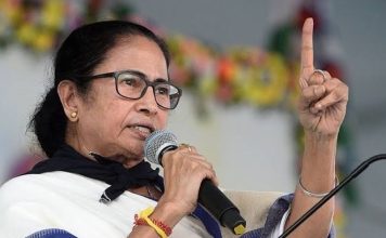 মমতার ওপর অন্তর্বর্তী নিষেধাজ্ঞা, দলীয় সিদ্ধান্তে হস্তক্ষেপে আদালতের বাধা