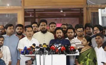 ‘সবার আগে বাংলাদেশ বললেও বিএনপি ভারতকে ভয় পাচ্ছে’: নাহিদ