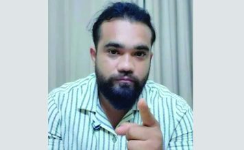 দেশ ছাড়ার কথা জানালেন টঙ্গীতে নির্যাতনের শিকার শিশুর বাবা রুমি